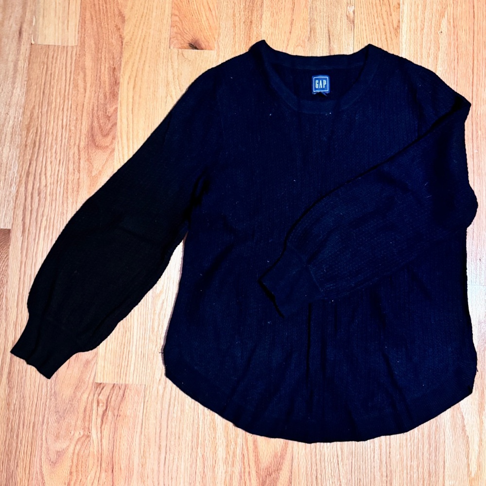 GAP Classic Black Knit Pullover